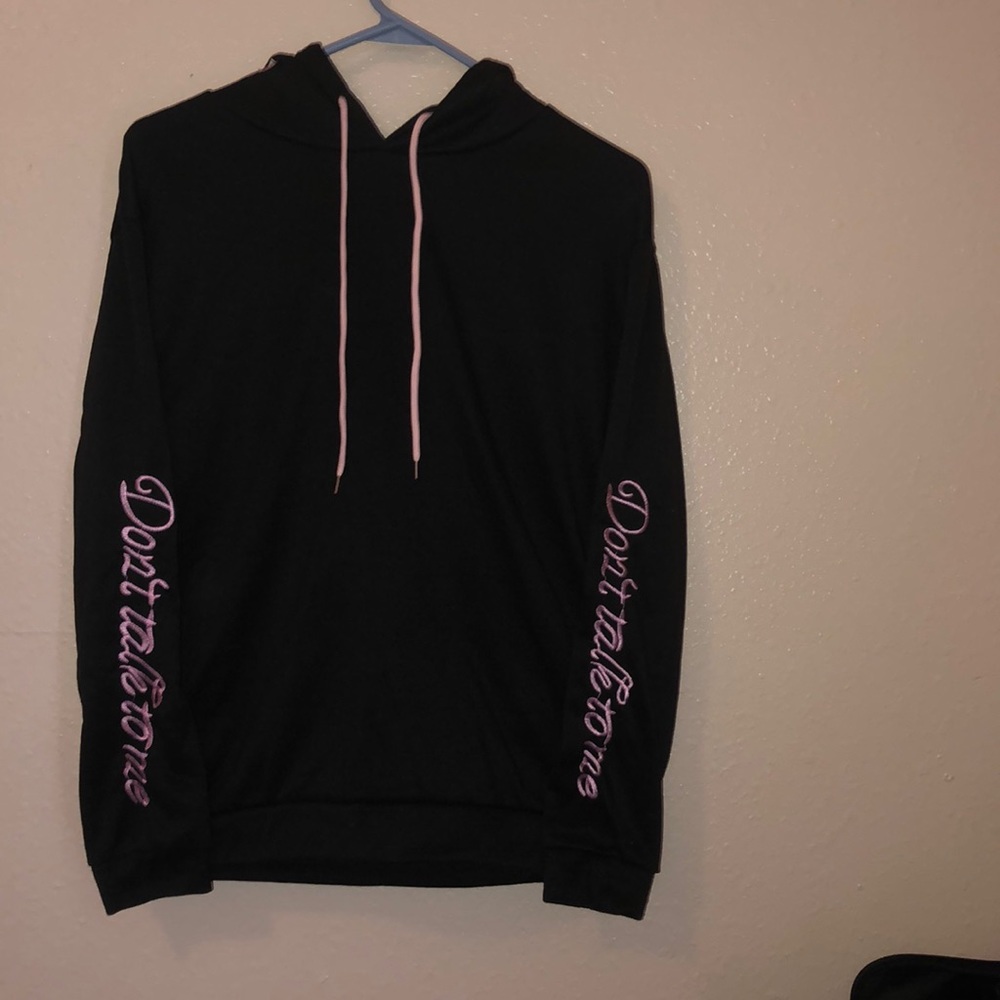 Sweater/ hoodie